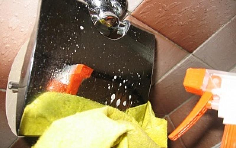 Хром в ванной: как и чем очистить от ржавчины Средства для очистки хромированных деталей автомобиля