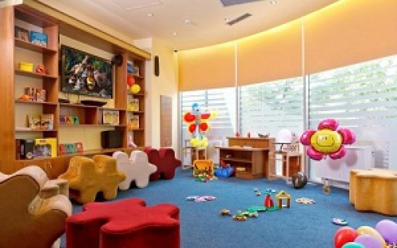 چگونه یک اتاق بازی کودکان باز کنیم: یک تجارت ساده و سودآور
